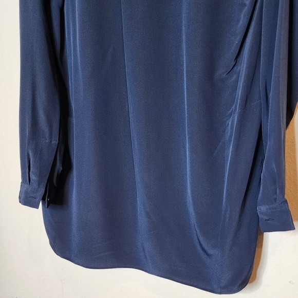 Vince Silk Tunic Pockets. Long Sleeve band collar. Size Small. - Picture 8 of 16